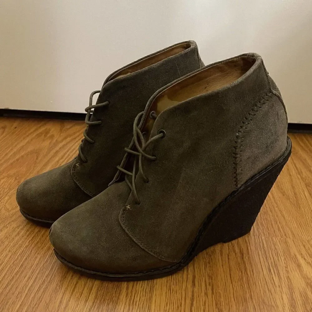 NWOB Rag & Bone Odval lace up green suede wedge ankle boots size 38 US 8